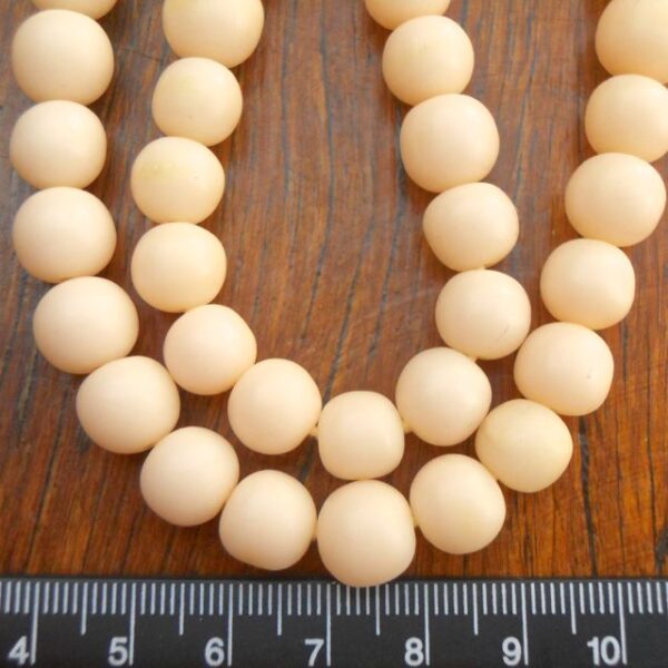 10mm ball Solid cream