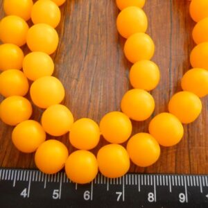 Solid Yellow Ball 10 mm Colour