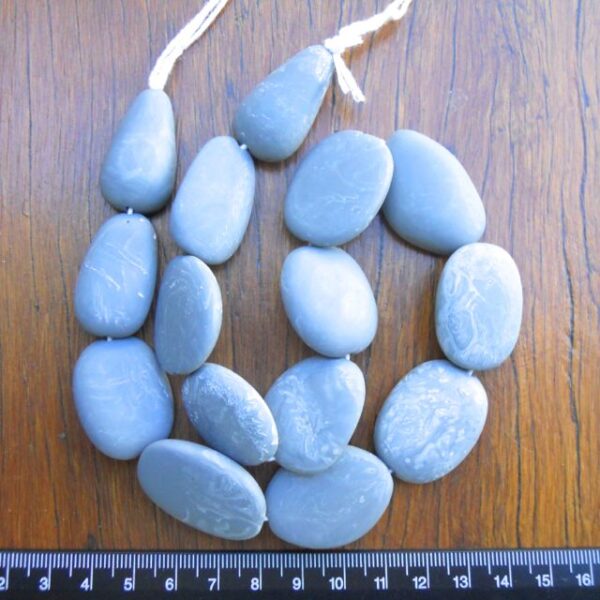 Pebbles mixed strand Solid Grey SMOKE