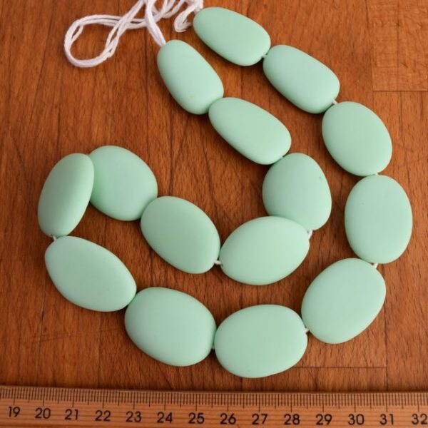 Pebbles mixed strand Solid Mint Green