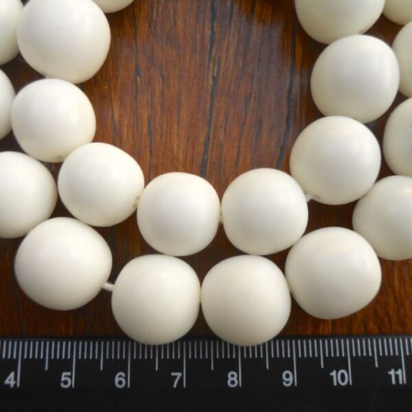 14mm Ball Solid White