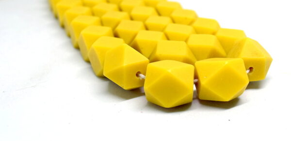 Faceted Hexagon - Yellow, solid