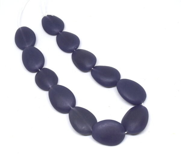 Teardrop, solid, Navy.